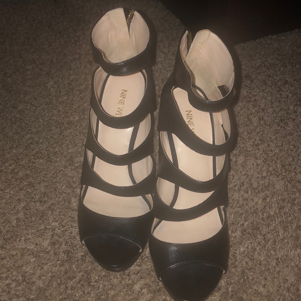 Nine West Strappy heels - Picture 1 of 4